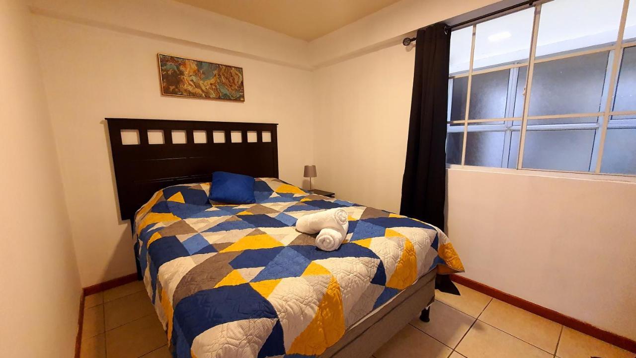 San Benito Flats Wifi 50Mg - 4 Huespedes - Parqueos Daire San Salvador Dış mekan fotoğraf