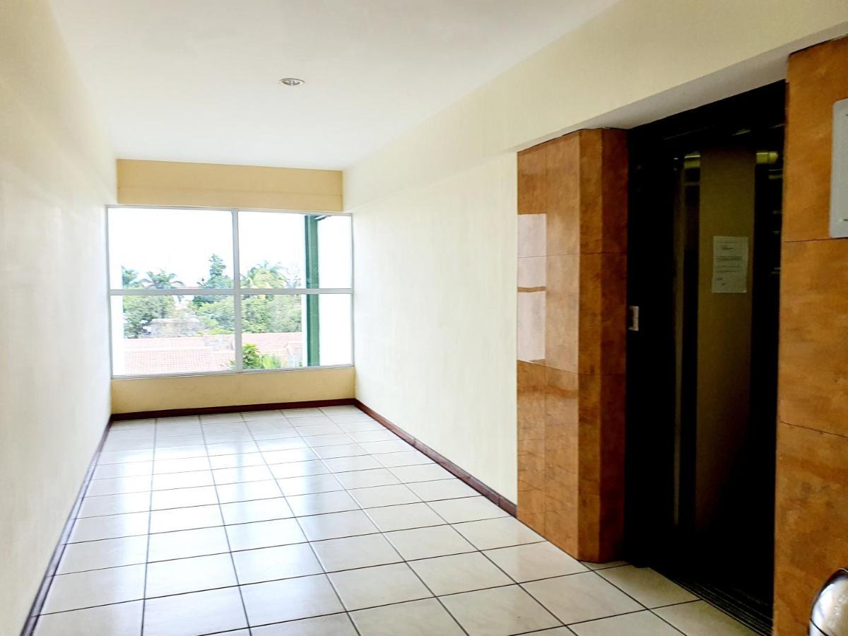 San Benito Flats Wifi 50Mg - 4 Huespedes - Parqueos Daire San Salvador Dış mekan fotoğraf